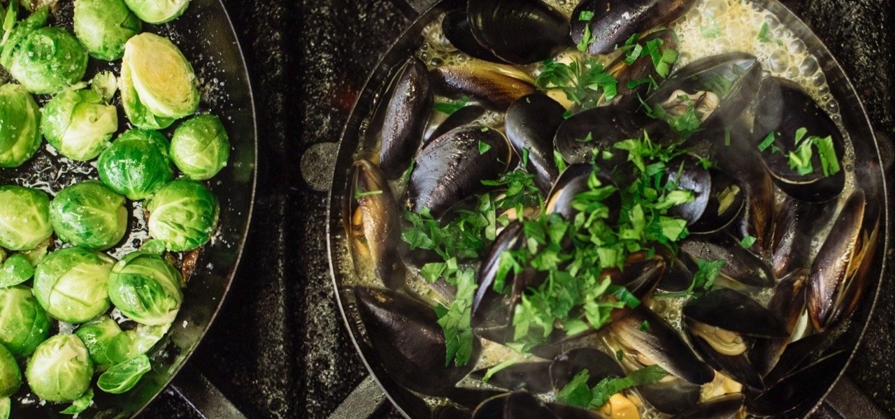FINO Mussels and sprouts